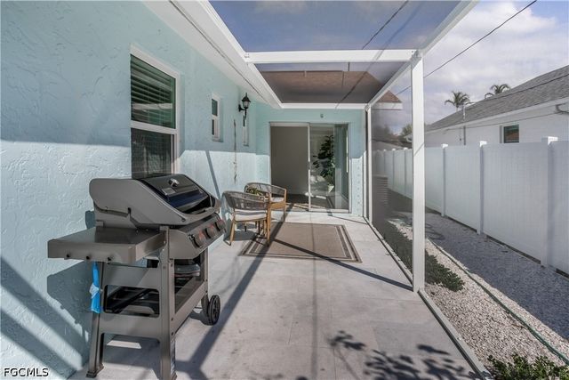 718 103rd AVE N, Naples, FL 34108