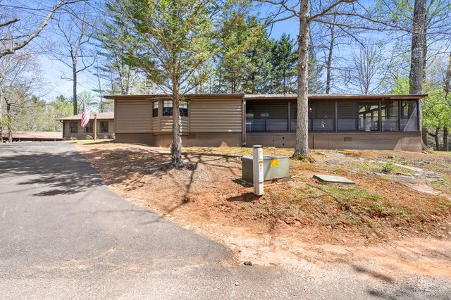 1855 Deer Run Circle, Hiawassee, GA 30546