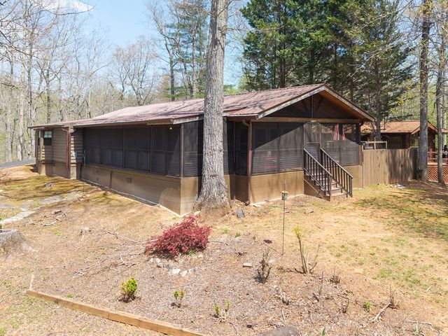 1855 Deer Run Circle, Hiawassee, GA 30546