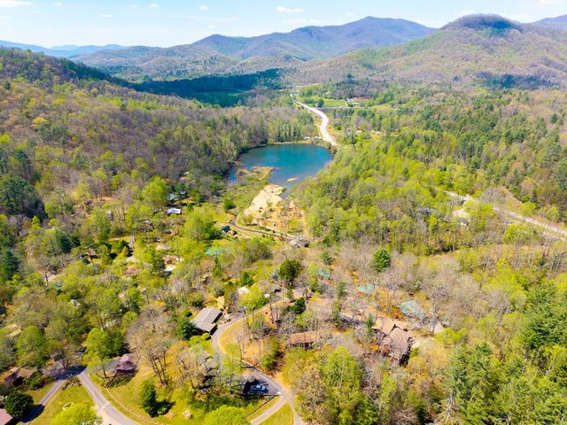1855 Deer Run Circle, Hiawassee, GA 30546