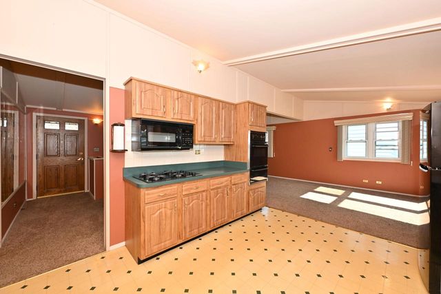 5834 14th STREET, Milwaukee, WI 53221