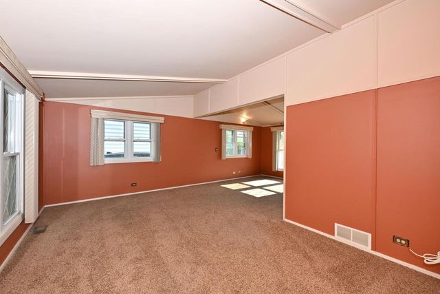 5834 14th STREET, Milwaukee, WI 53221