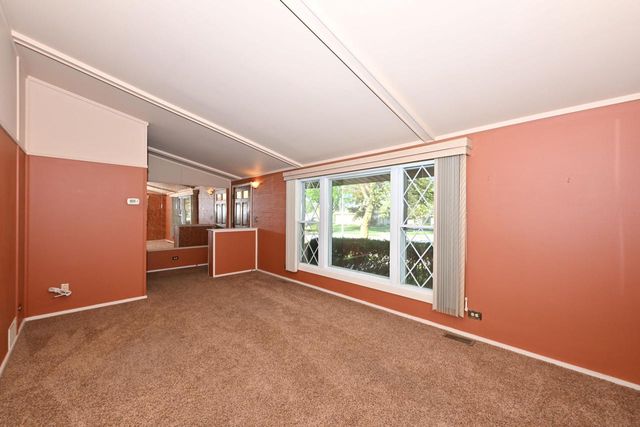 5834 14th STREET, Milwaukee, WI 53221