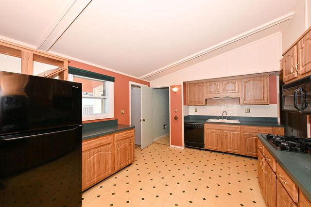 5834 14th STREET, Milwaukee, WI 53221