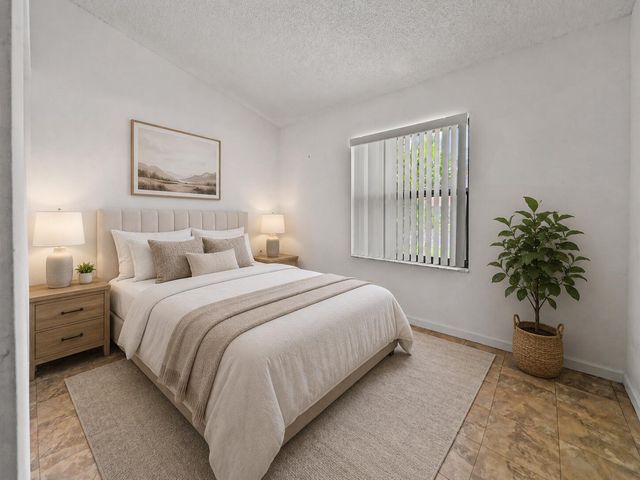 57 VIA DE CASAS NORTE, Boynton Beach, FL 33426