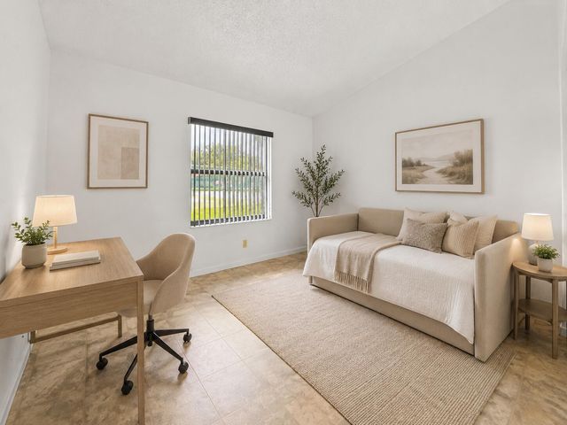 57 VIA DE CASAS NORTE, Boynton Beach, FL 33426