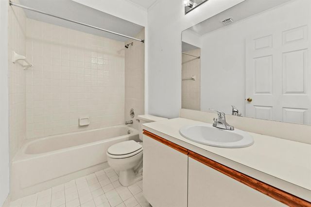 57 VIA DE CASAS NORTE, Boynton Beach, FL 33426