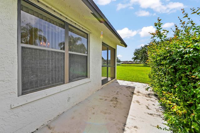 57 VIA DE CASAS NORTE, Boynton Beach, FL 33426