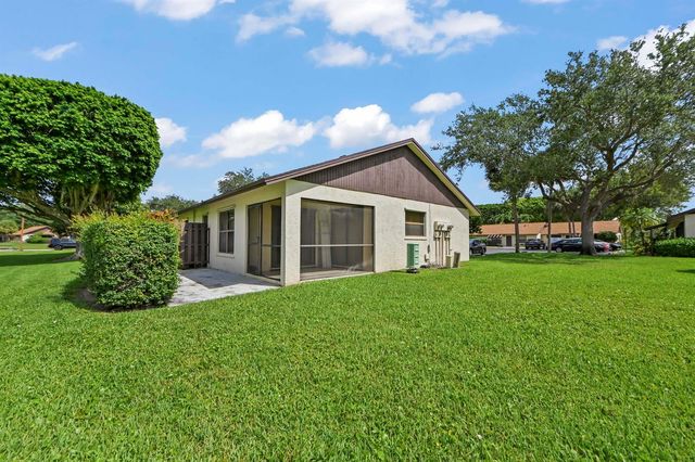 57 VIA DE CASAS NORTE, Boynton Beach, FL 33426