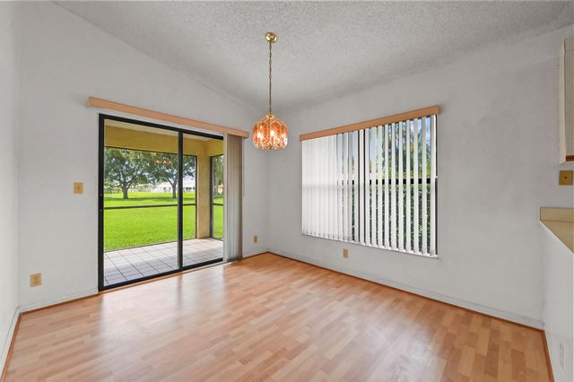 57 VIA DE CASAS NORTE, Boynton Beach, FL 33426