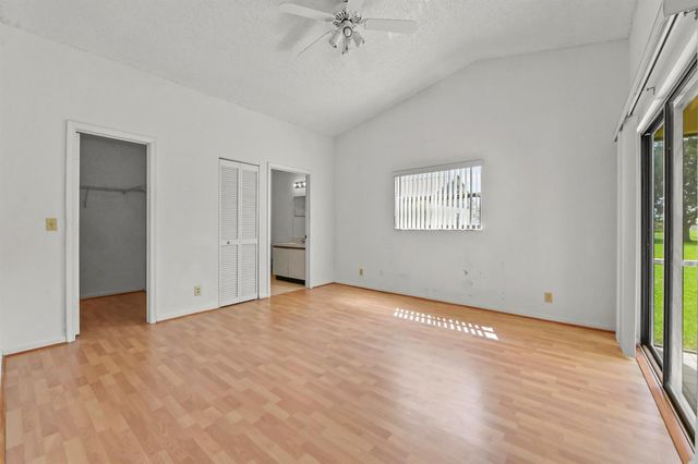 57 VIA DE CASAS NORTE, Boynton Beach, FL 33426