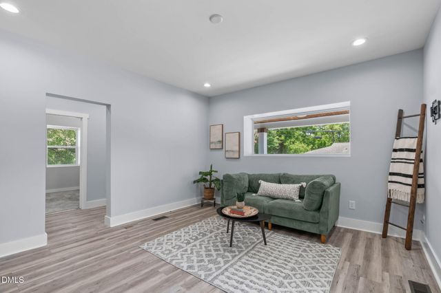 139 Bridge Street, Fuquay Varina, NC 27526