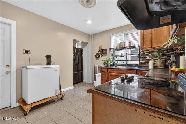 302 Second Avenue, Albany, NY 12209
