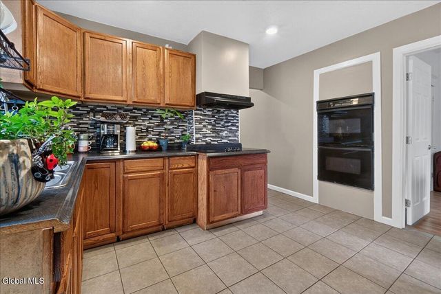 302 Second Avenue, Albany, NY 12209