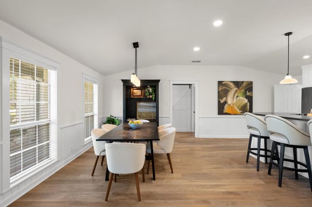 303 Lakeway DR, Lakeway, TX 78734