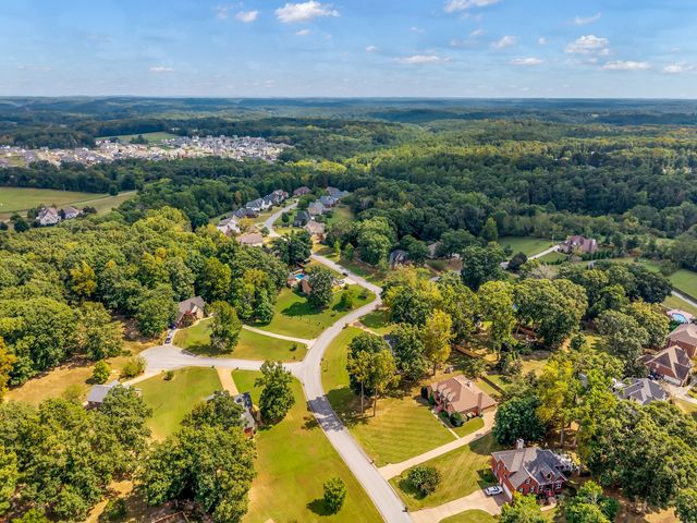 7205 McCormick Ln, Fairview, TN 37062