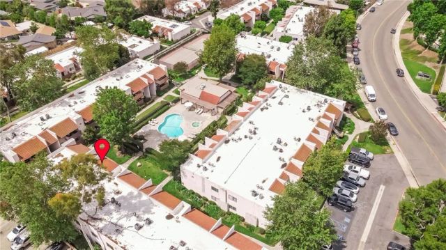 17574 Vandenberg 11, Tustin, CA 92780