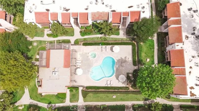 17574 Vandenberg 11, Tustin, CA 92780