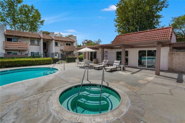 17574 Vandenberg 11, Tustin, CA 92780