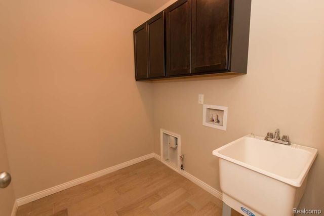 2755 W. Wattles Road, Troy, MI 48098