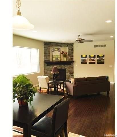 2755 W. Wattles Road, Troy, MI 48098