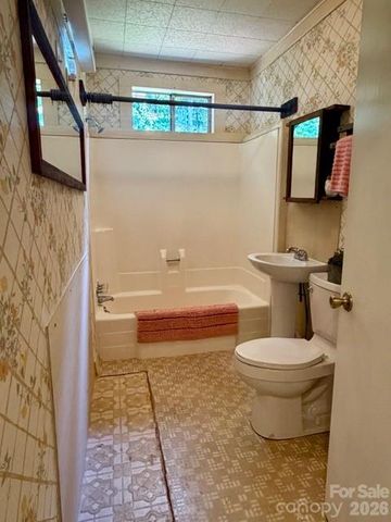 584 Groves Road, Union Mills, NC 28167