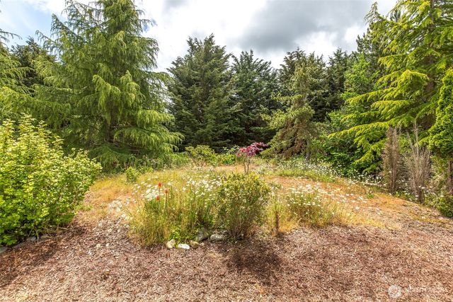 61 Snapdragon Lane, Sequim, WA 98382