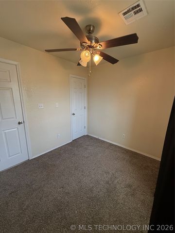 15593 N Bryant Road, Tahlequah, OK 74464