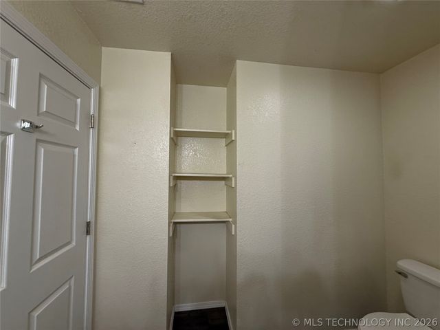 15593 N Bryant Road, Tahlequah, OK 74464