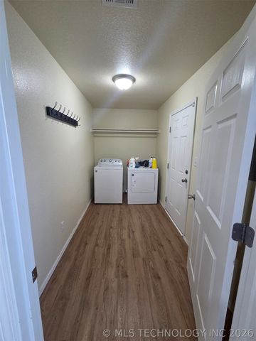 15593 N Bryant Road, Tahlequah, OK 74464