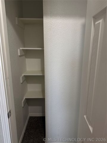 15593 N Bryant Road, Tahlequah, OK 74464