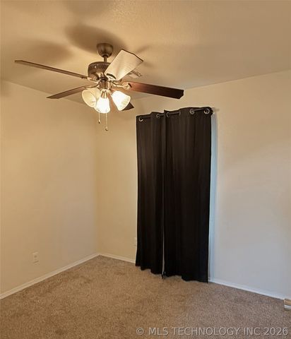 15593 N Bryant Road, Tahlequah, OK 74464