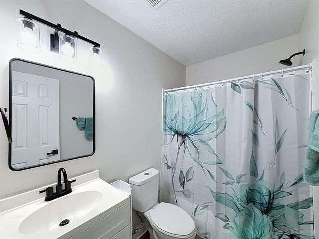 706 OLD CREEK COURT, Sanford, FL 32773