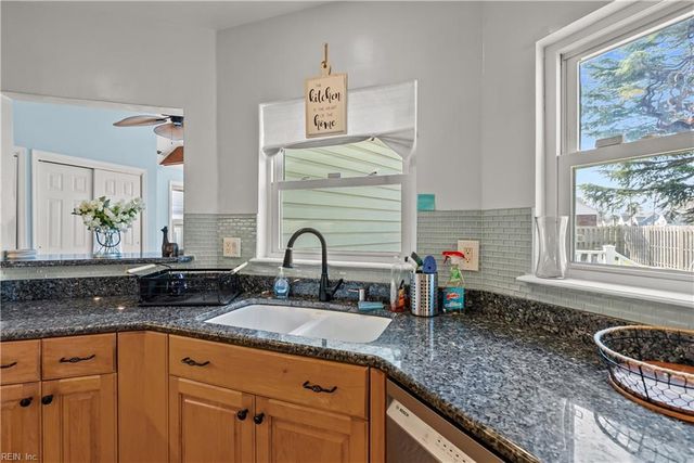 1805 E Bayview BLVD, Norfolk, VA 23503