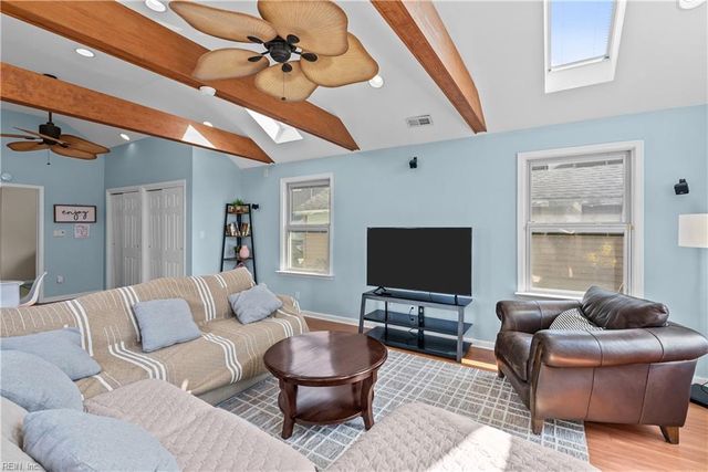1805 E Bayview BLVD, Norfolk, VA 23503