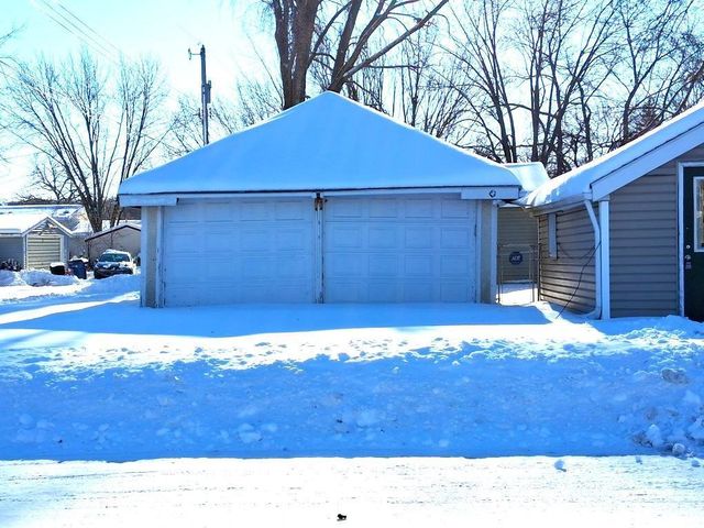 1202 11th Avenue SE, Saint Cloud, MN 56304