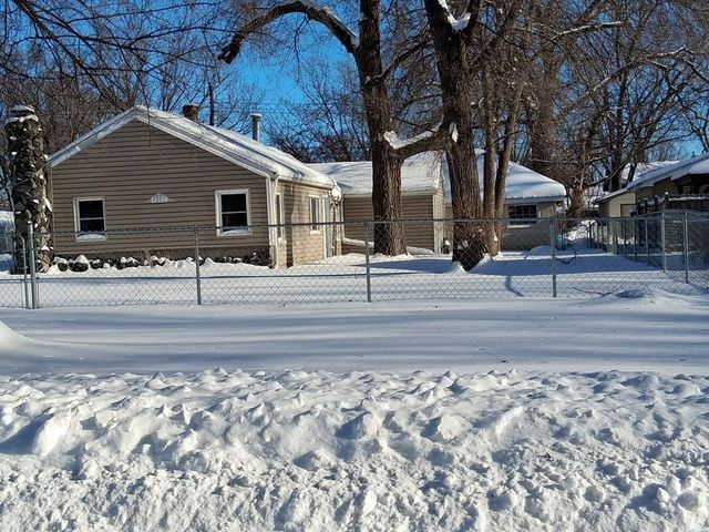 1202 11th Avenue SE, Saint Cloud, MN 56304