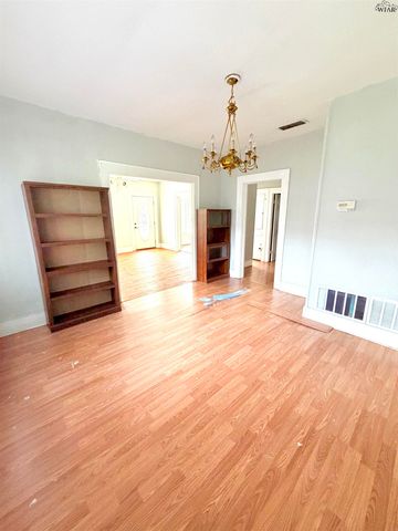 1906 TILDEN STREET, Wichita Falls, TX 76309