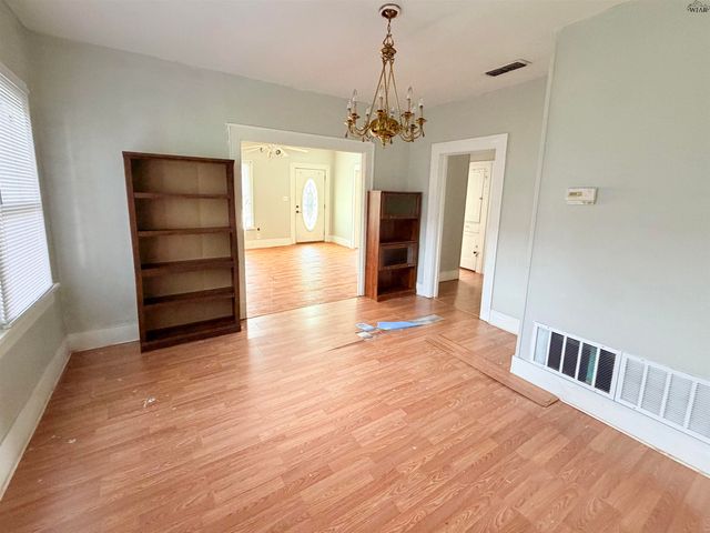1906 TILDEN STREET, Wichita Falls, TX 76309