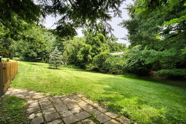 670 Carriage Court, Newark, OH 43055