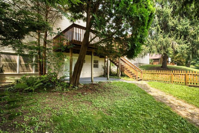 670 Carriage Court, Newark, OH 43055