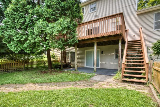 670 Carriage Court, Newark, OH 43055