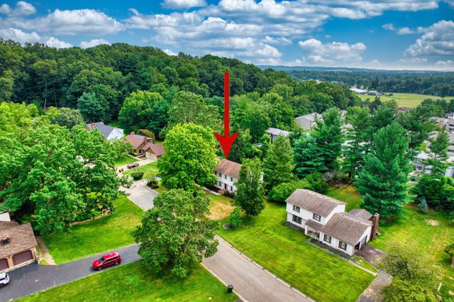 670 Carriage Court, Newark, OH 43055
