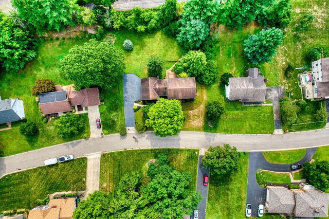 670 Carriage Court, Newark, OH 43055