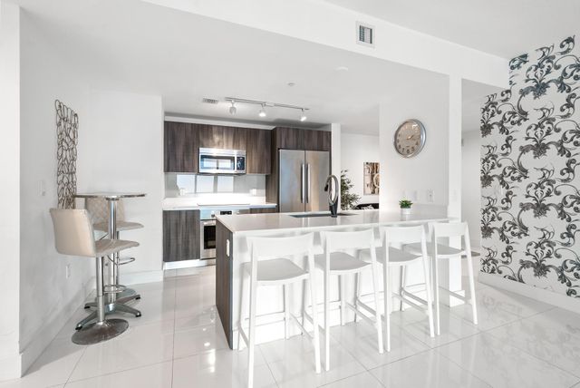 488 NE 18th St 3509, Miami, FL 33132