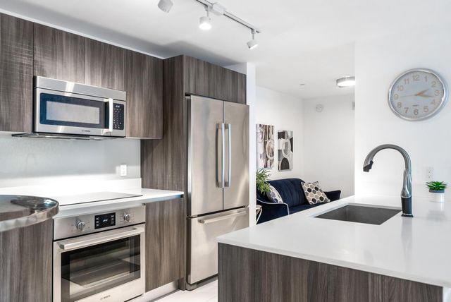 488 NE 18th St 3509, Miami, FL 33132