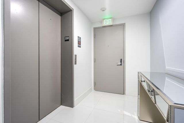 488 NE 18th St 3509, Miami, FL 33132