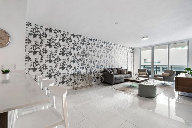 488 NE 18th St 3509, Miami, FL 33132