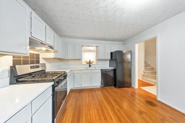 1005 Kennesborough Road NW, Kennesaw, GA 30144
