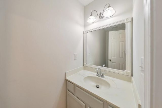 1005 Kennesborough Road NW, Kennesaw, GA 30144